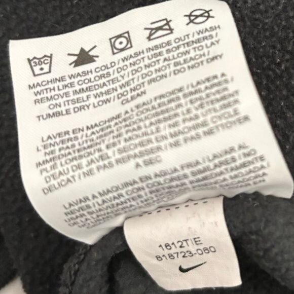 Nike Therma Fit Hoodie Men’s Size XL Black Kangaroo Pocket Streetwear Athleisure - Picture 5 of 12